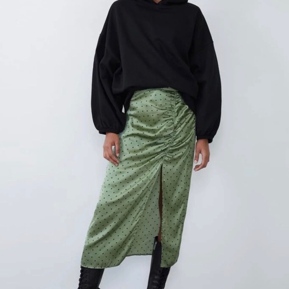 Zara Mint Blue Green Polka Dot Ruching Midi Bloggers Favorite Skirt - Picture 5 of 8